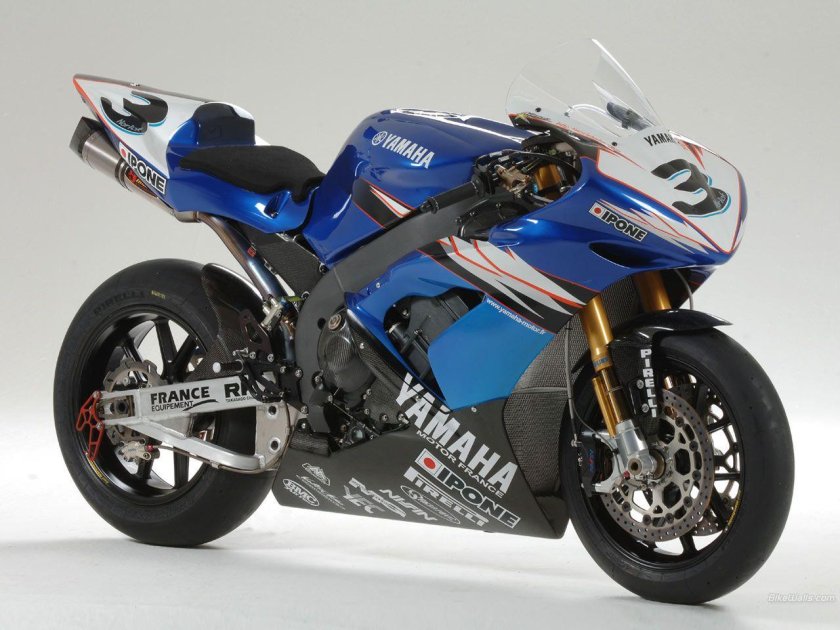 Yamaha YZF-r1