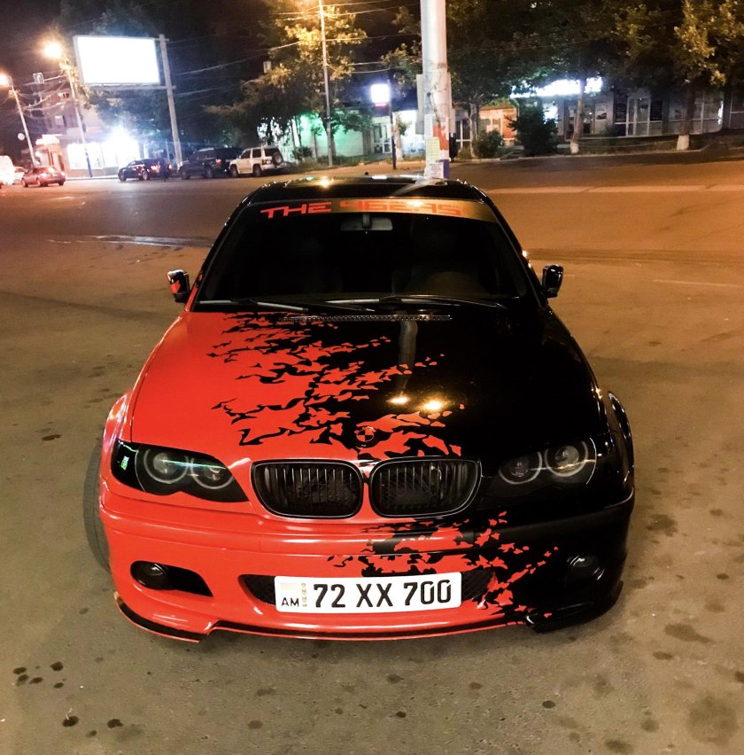 БМВ е60 черно красная