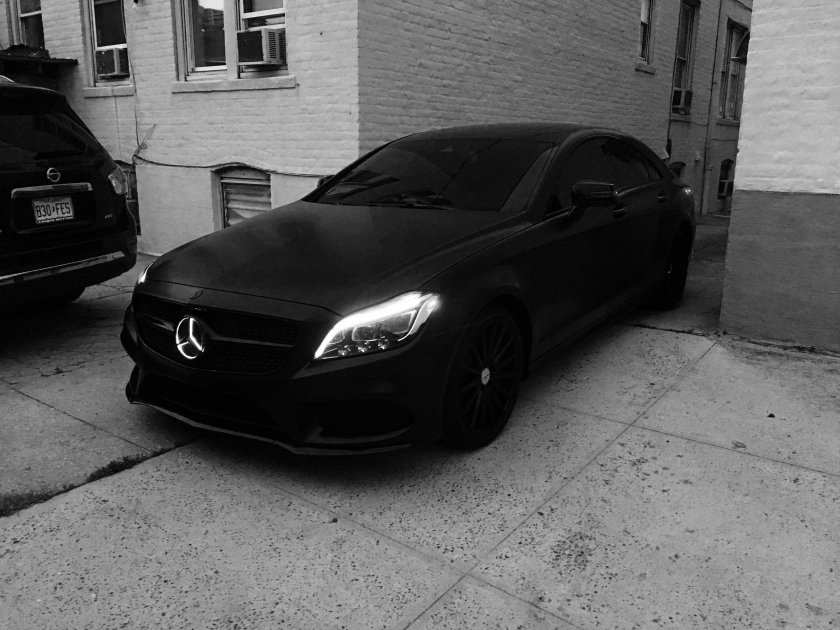 Мерседес банан CLS