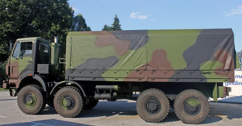 Военный грузовик Fap 3240