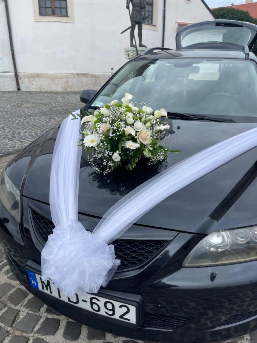 Украшение машин на свадьбу