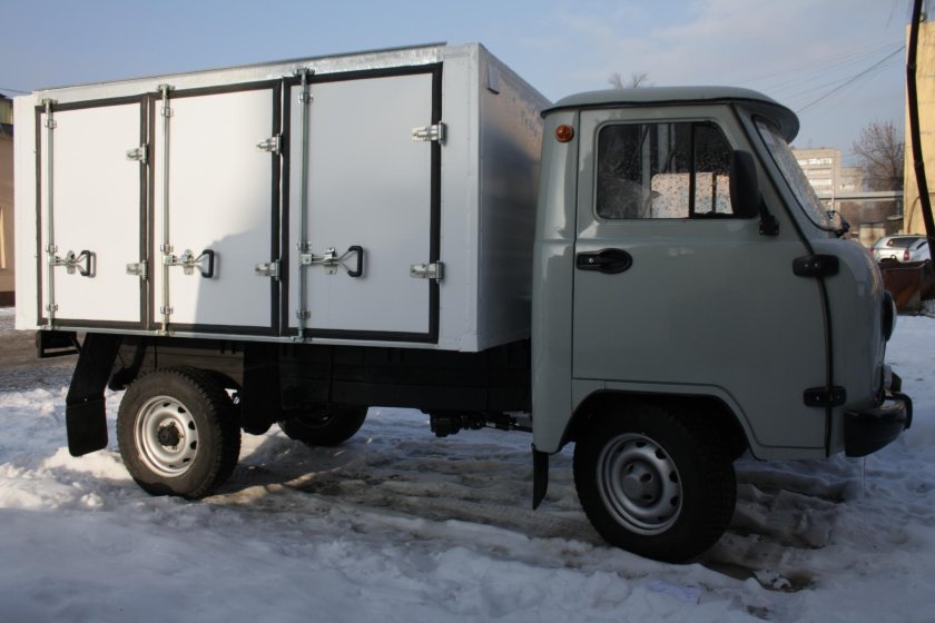 УАЗ-452 хлебный фургон