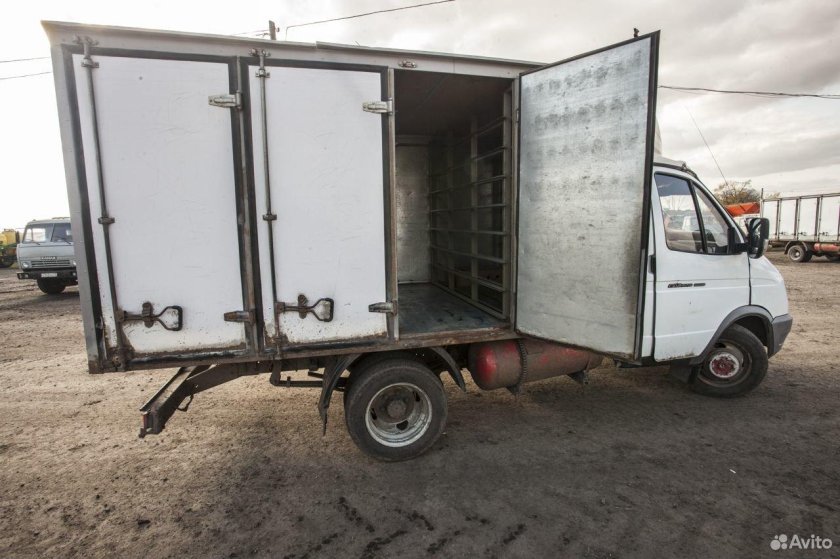 Газель Некст хлебный фургон 144 лотка