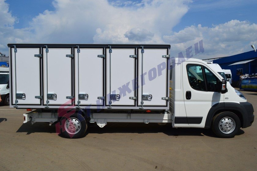 Форд Транзит хлебный фургон