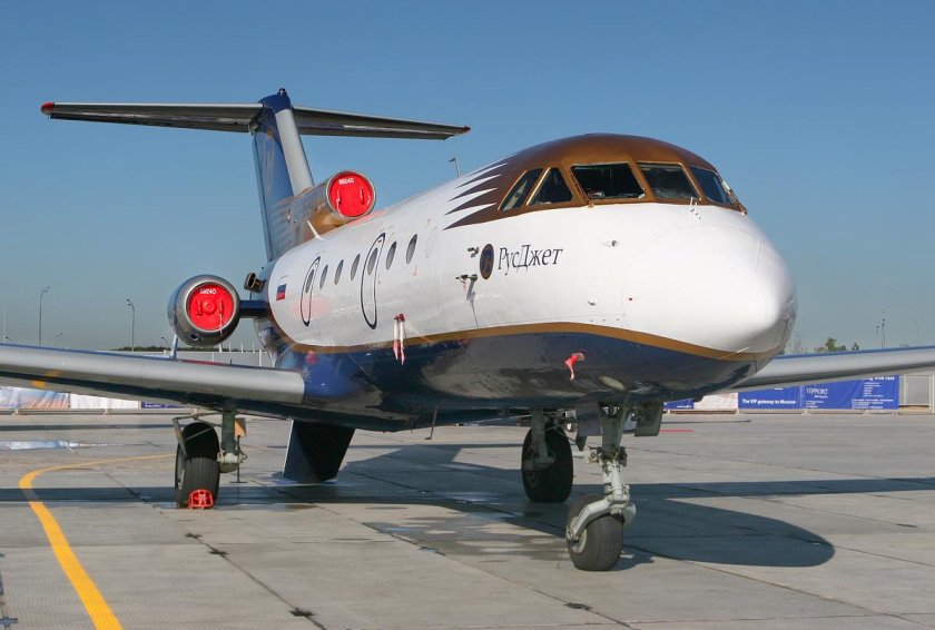 Yakovlev Yak-40