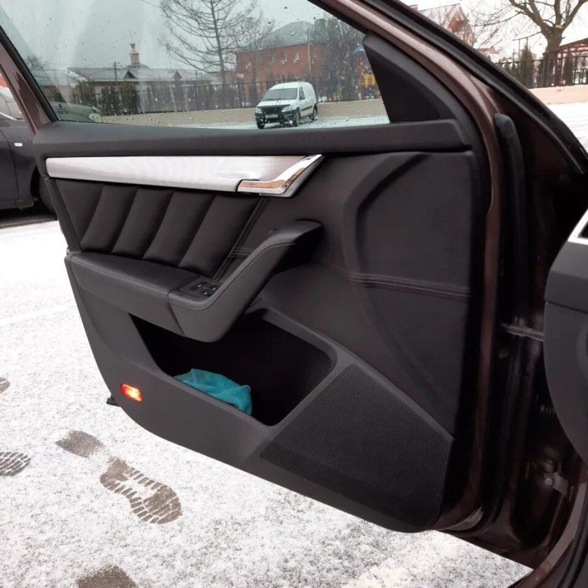 Перегородка салона Шкода Октавия а7 лифтбек