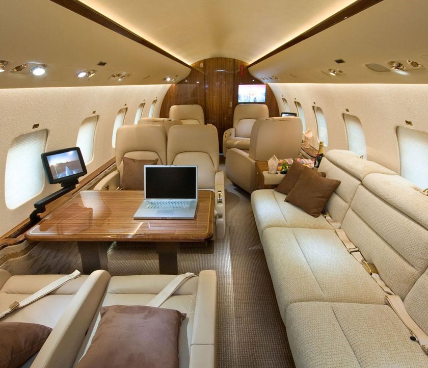 Самолет Bombardier Global 5000