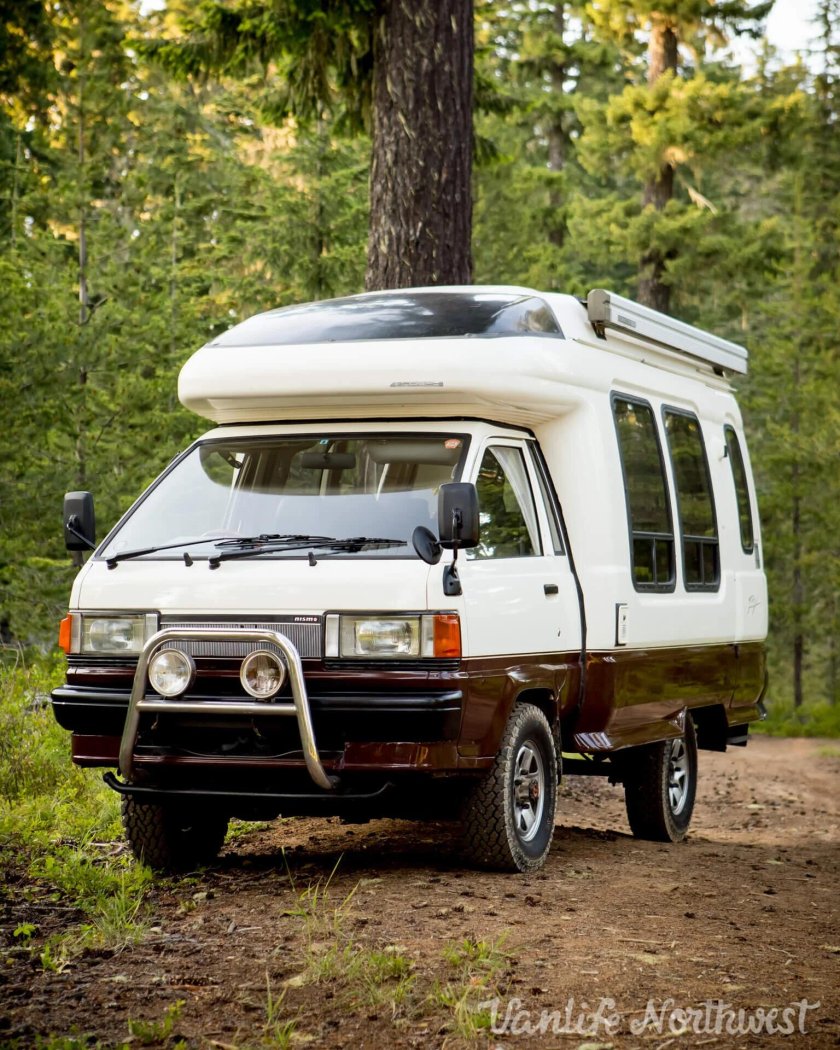 Toyota Lite Ace Camper