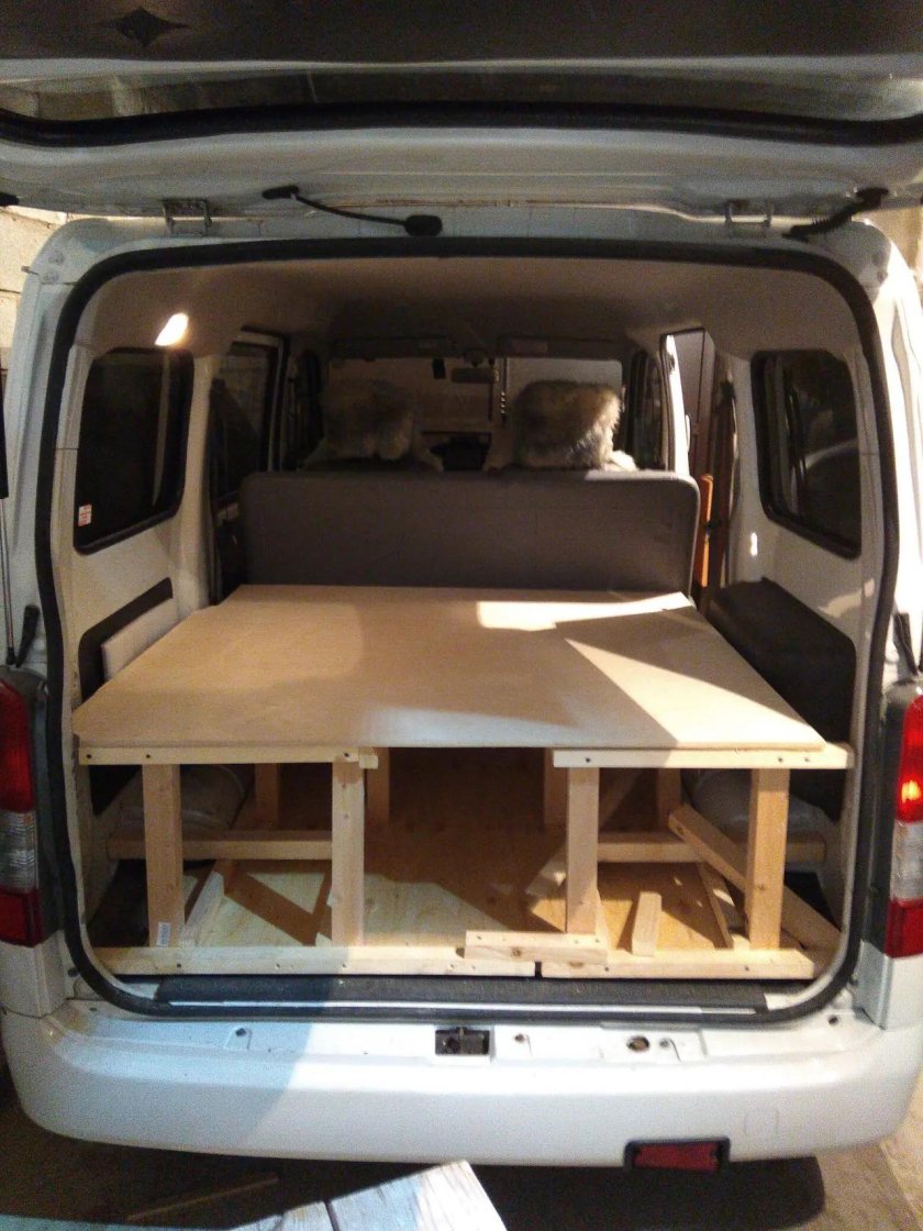 Тойота Town Ace Noah спальное место