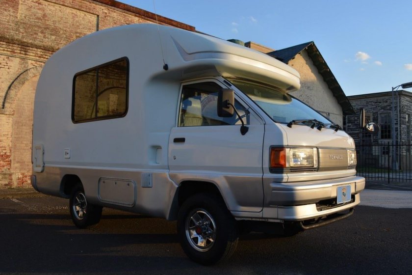 Toyota model f 1982 1992