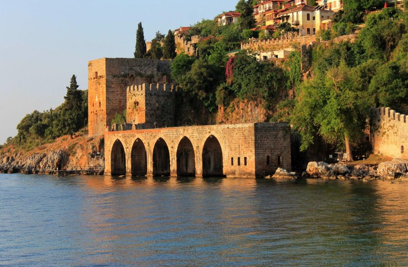 Корабельная верфь Терсане Алания Турция