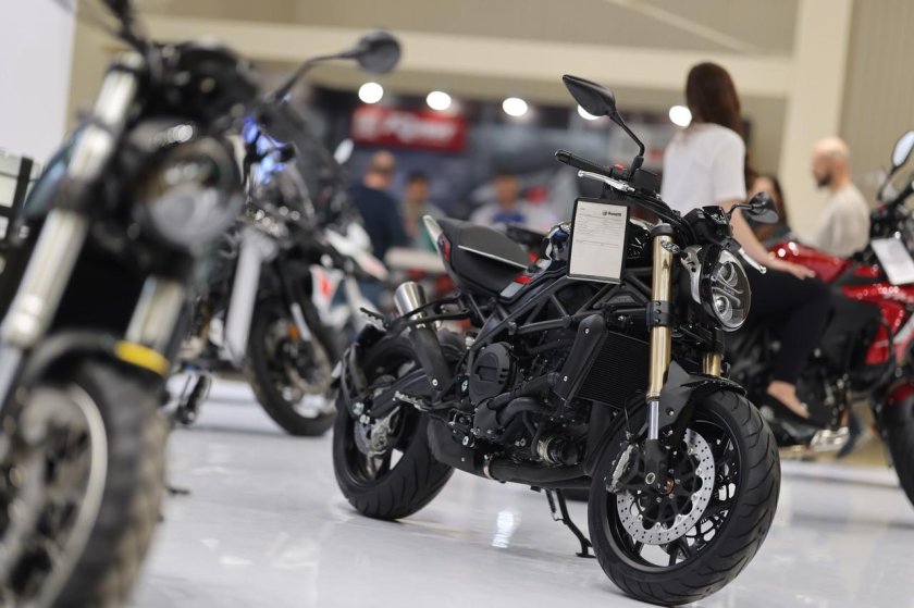 Benelli leoncino 800 trail