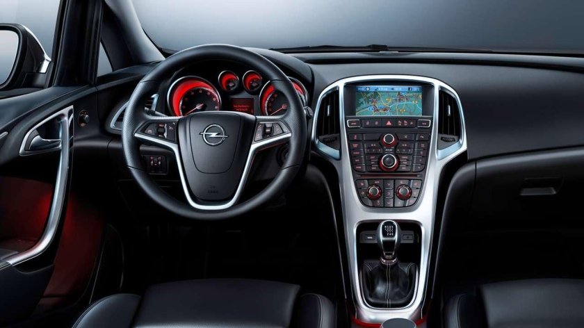 Opel astra sports tourer 2013