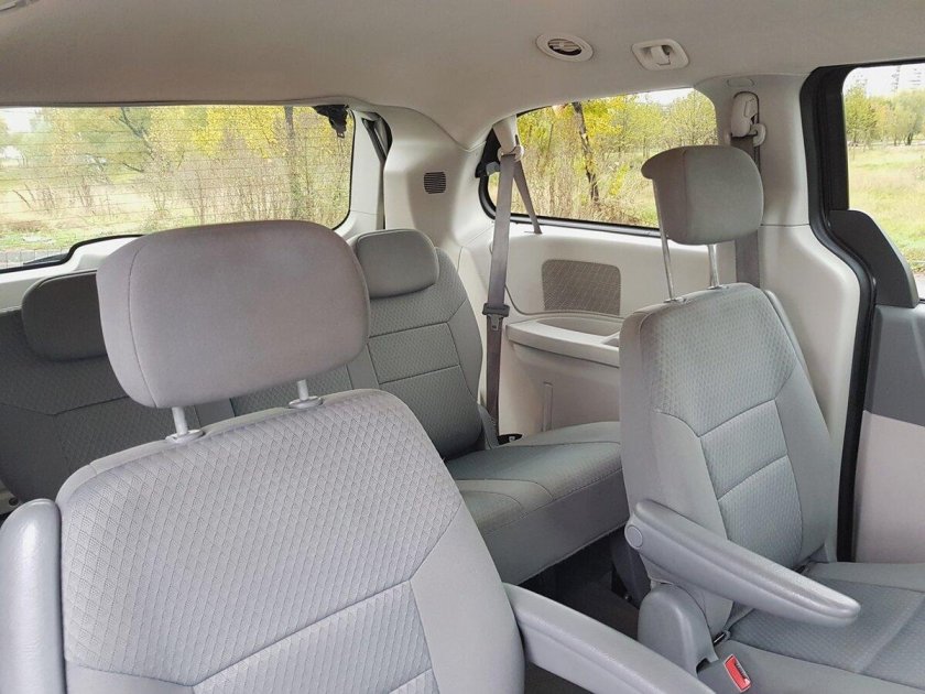 Додж гранд караван