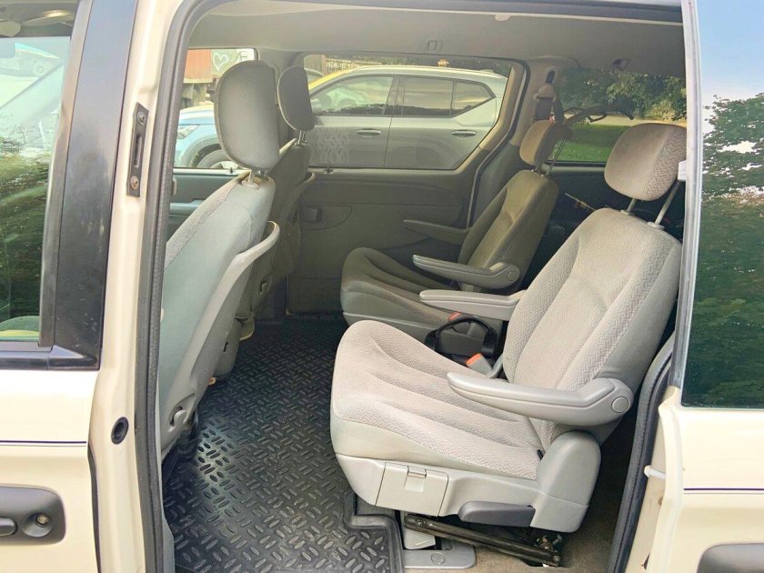 Додж Караван 4 салон