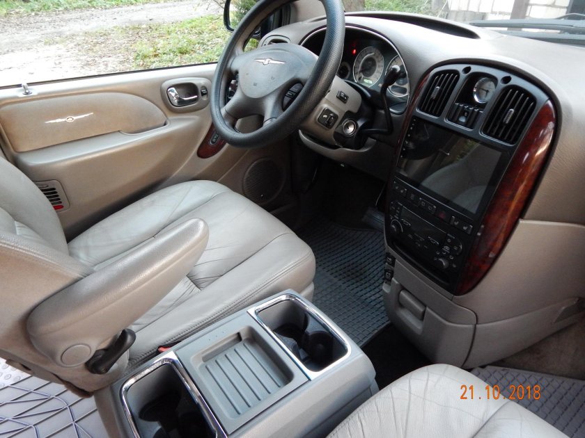 Dodge Caravan 2003 салон