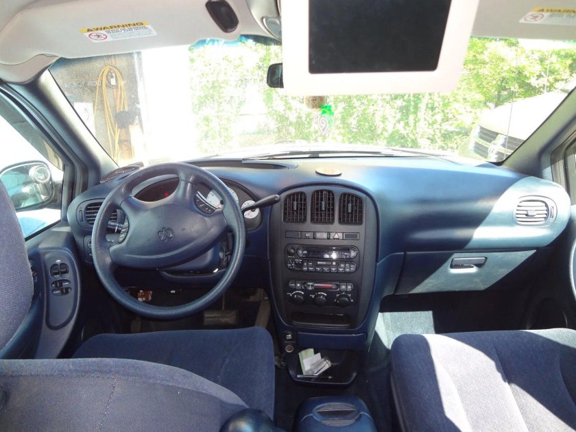 Додж Караван 2002 салон