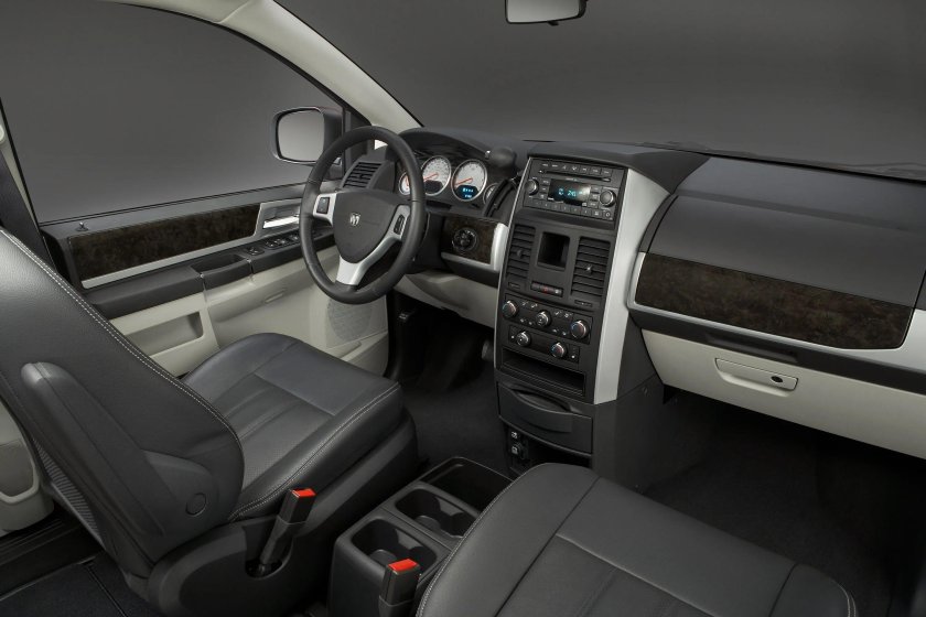 Dodge Grand Caravan 2008 салон