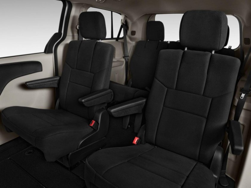 Додж Гранд Караван салон