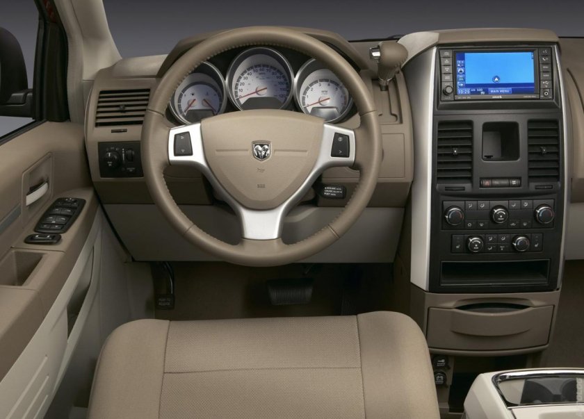 Dodge Grand Caravan 2008 салон