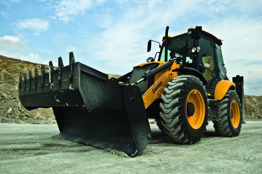Экскаватор-погрузчик Tarsus 888