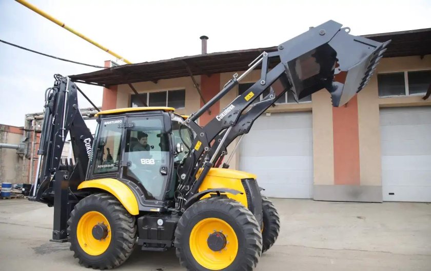 Экскаватор-погрузчик Cukurova 888