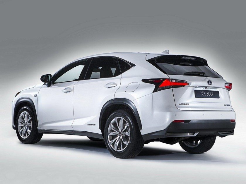 Машина Лексус nx300