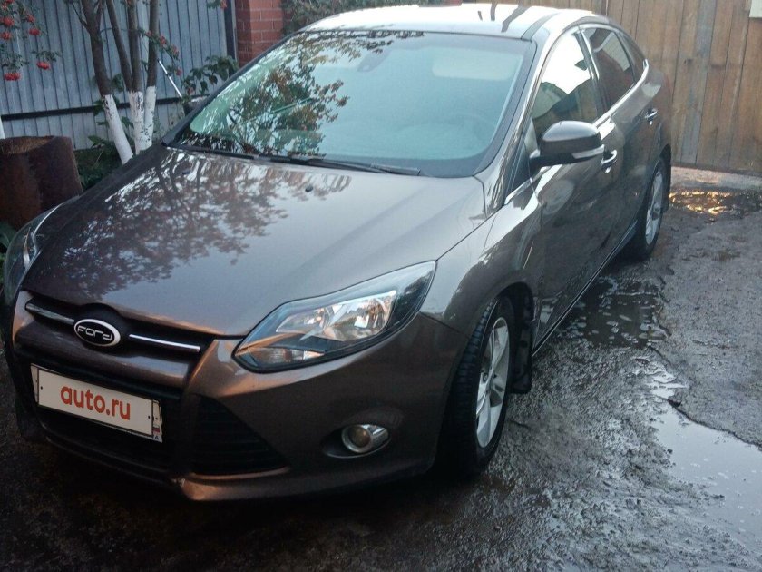 Форд фокус 3 серо-коричневый