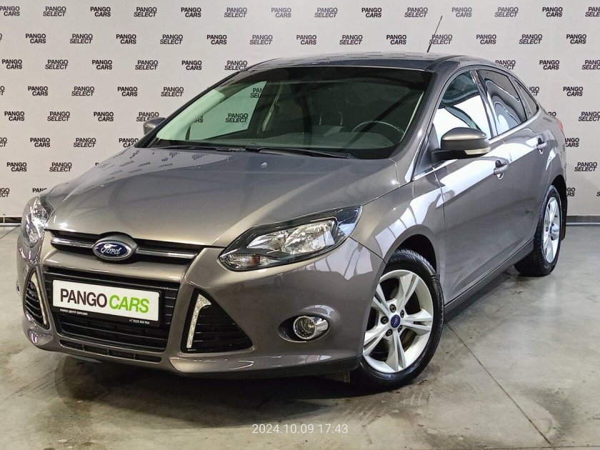 Ford focus 2012 седан