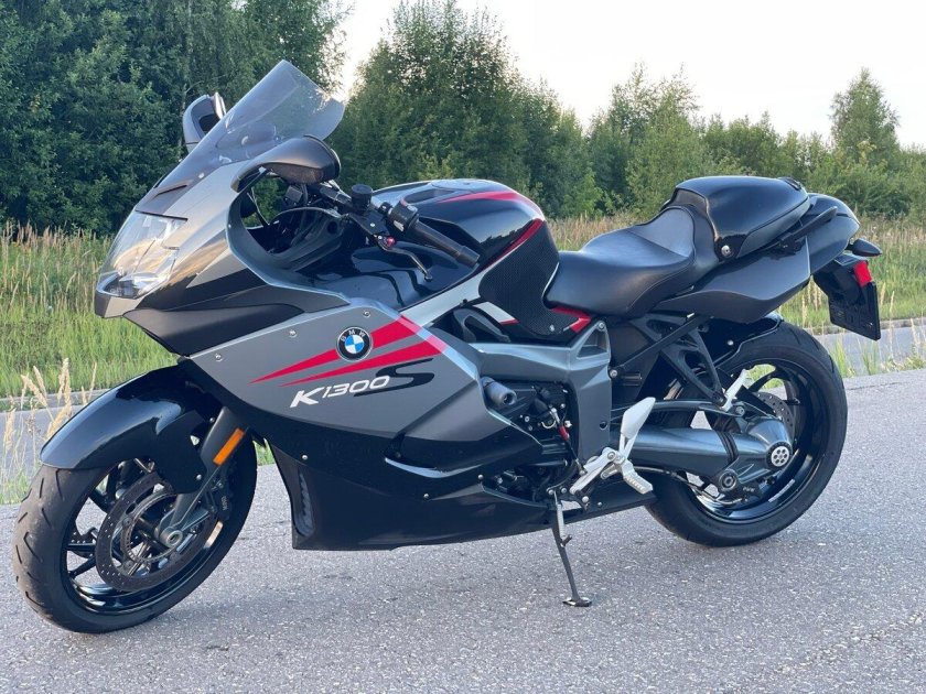 Мотоцикл бмв 1300 кубов