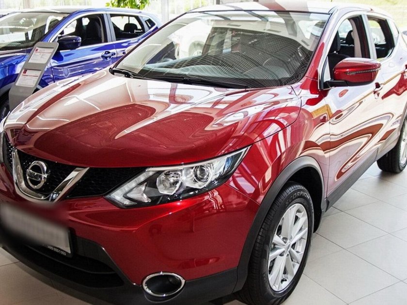Nissan Qashqai 2018 красный