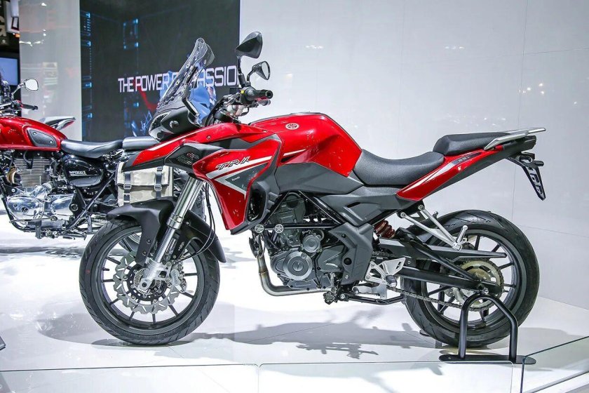 Мотоцикл Benelli Trk 400