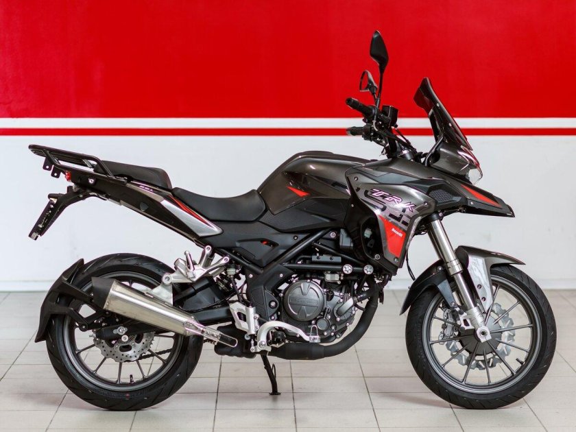 Бенелли trk251