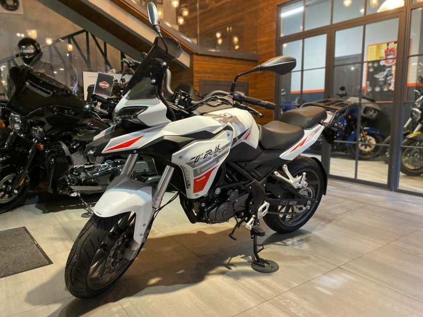 Benelli trk 251