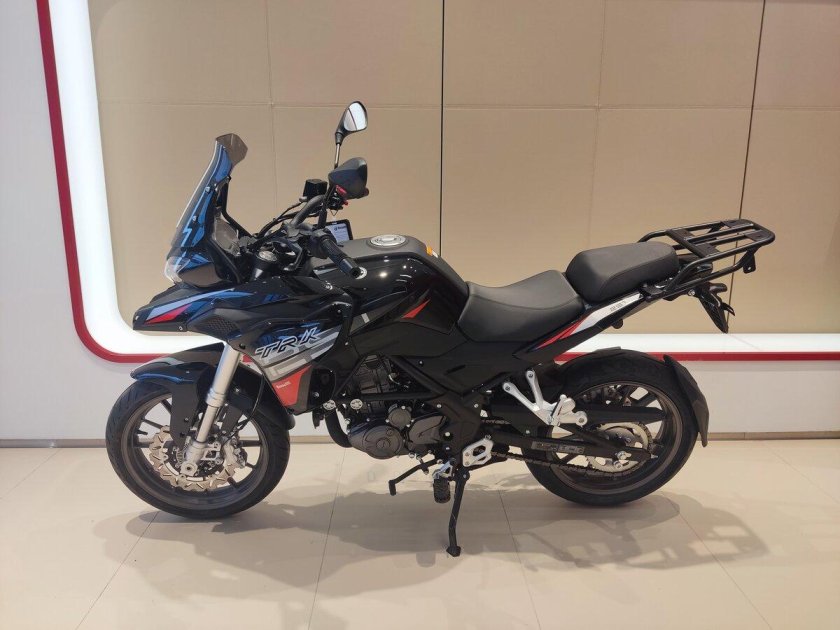 Бенелли trk251