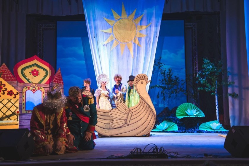 Летучий корабль театр