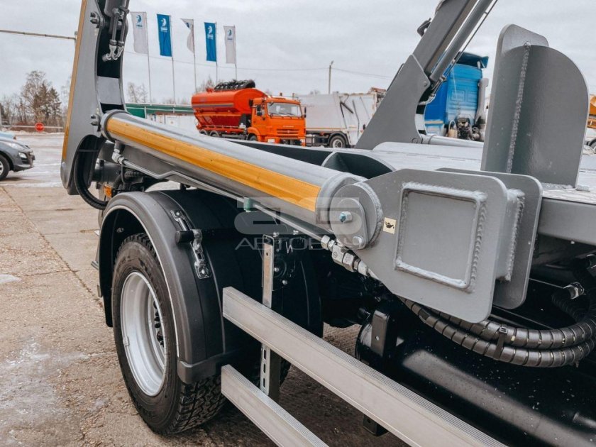 Бункеровоз маз 5340