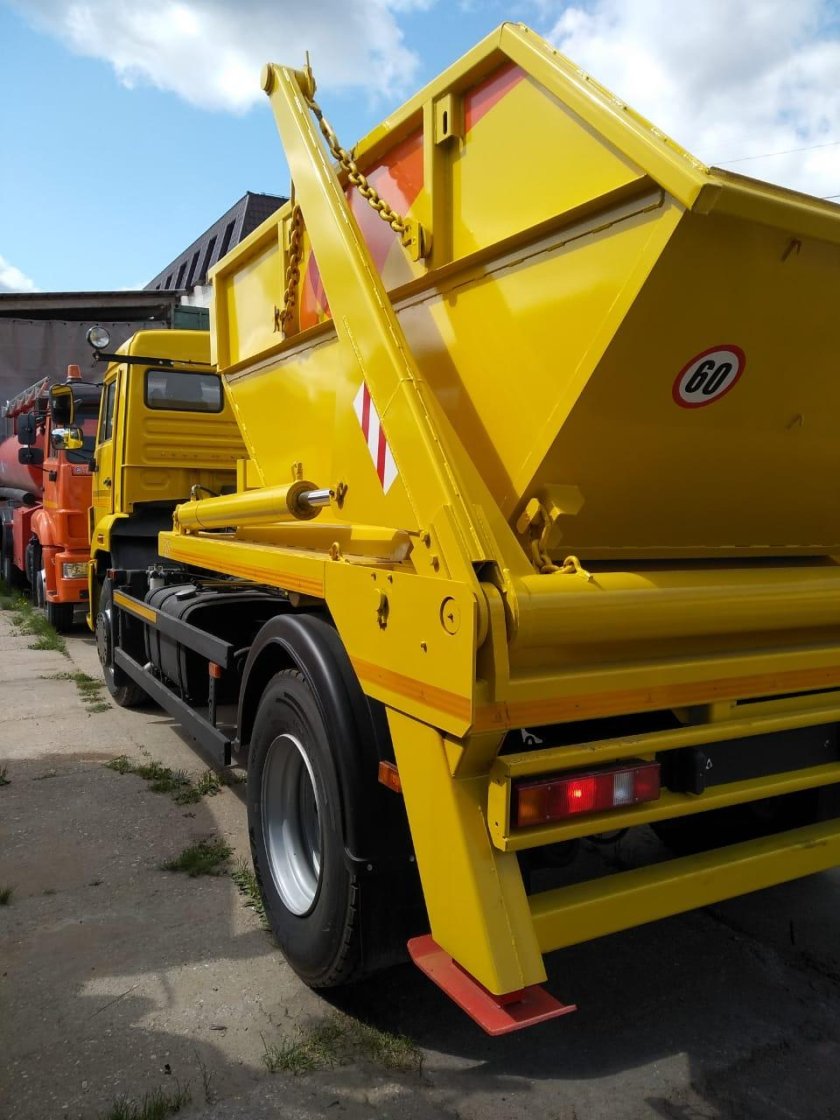 Бункеровоз ко-440а1