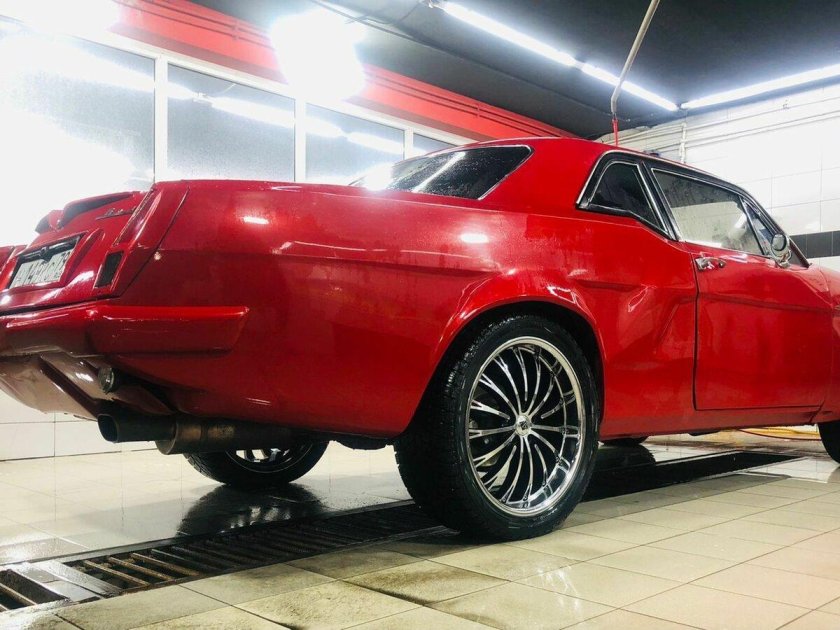 ГАЗ 31105 красная