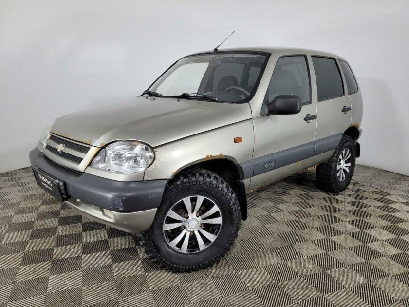 Шевроле нива 2011 года