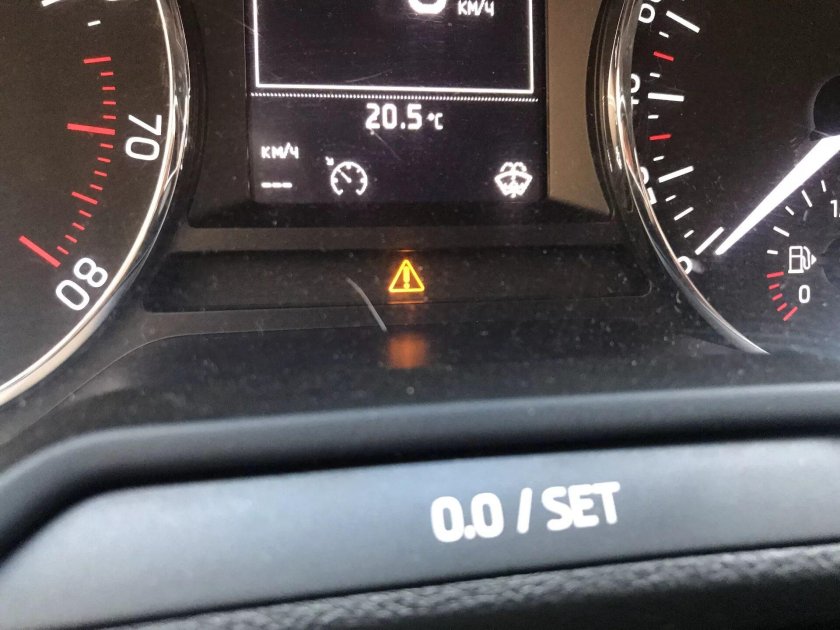 Приборная панель Skoda Octavia a7 индикаторы