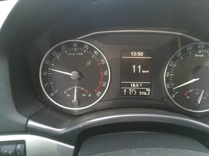 Тигуан 2010 восклицательный знак круиз контроль