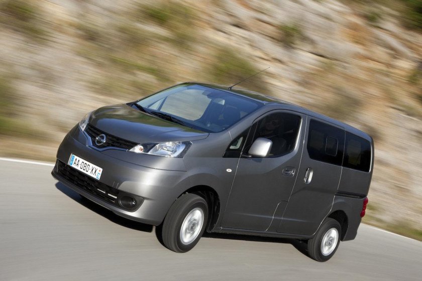 Nissan nv200