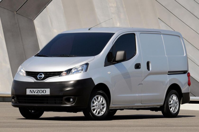 Nissan nv200