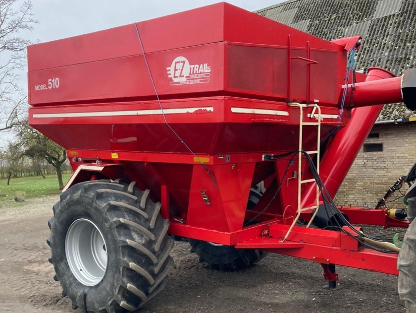 Бункер накопитель перегрузчик БНП-301