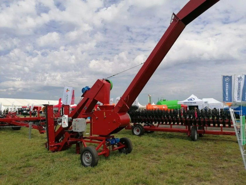 Зернометатель самопередвижной ЗС-90
