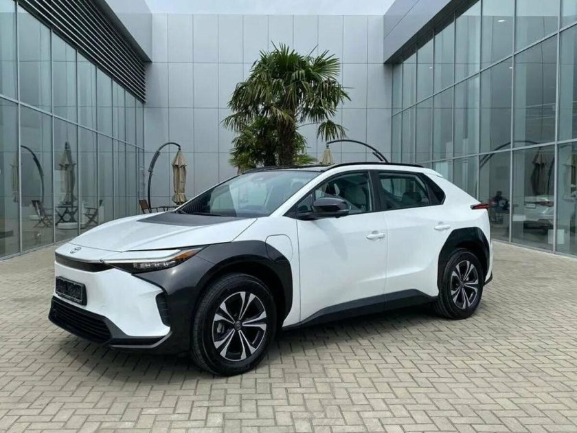 Тойота бз4х