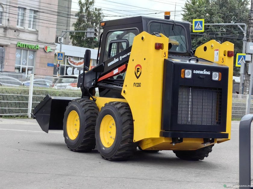 Мини погрузчик lonking