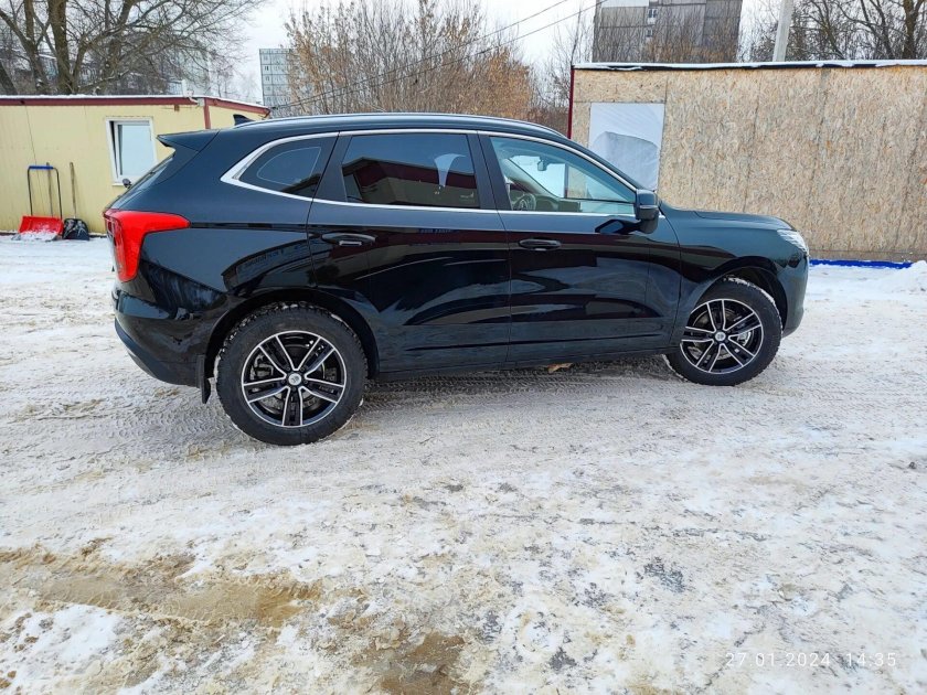 Haval jolion черный