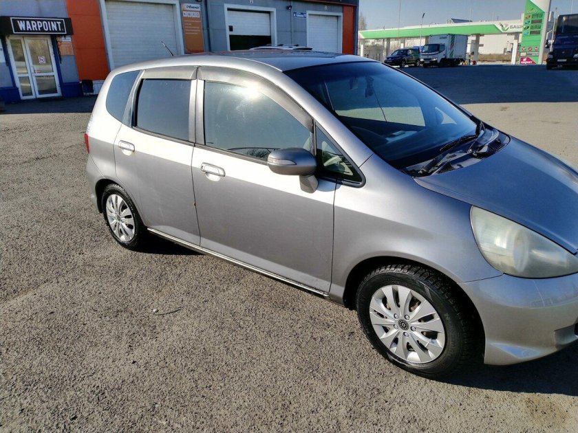 Хонда фит 2005 года